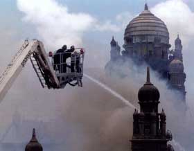   Pinpoint Accuracy  Safe & Effective Fire Fighting 